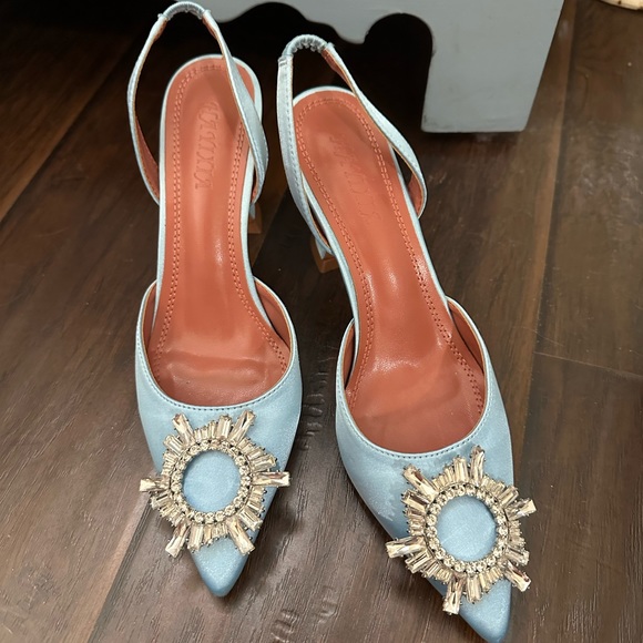 Elegant Blue Satin Slingback Heels - Picture 2 of 7